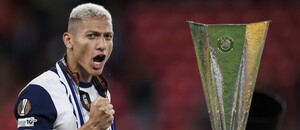 Richarlison vyhral Európsku ligu s Tottenhamom v sezóne 2024/2025. Richarlison vyhral Európsku ligu s Tottenhamom v sezóne 2024/2025.